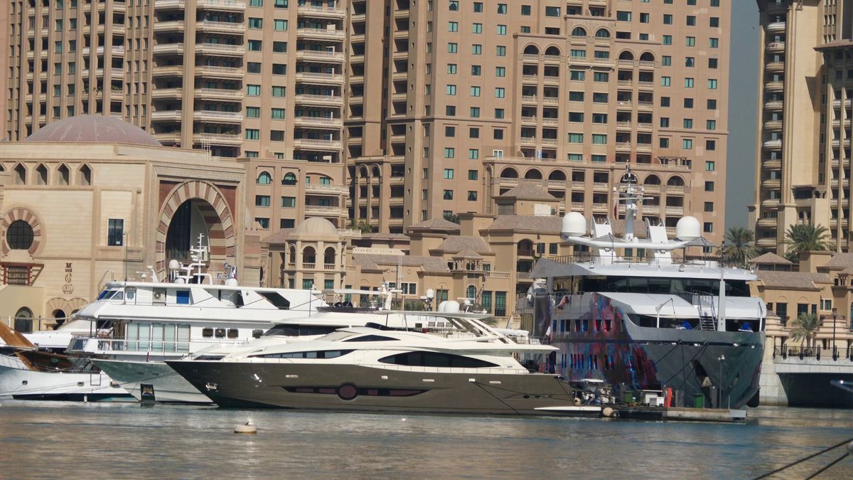 Pearl Qatar: GSP a vizitat insula exclusivistă de 20 de miliarde, care pare un vis! De la homari de 2000 €‎ porția, la o Veneția artificială