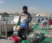 Am asistat la ritualul aducerii, scoaterii și spălării crabilor în Piața de Pește din Doha » Câți bani au încasat pescarii indieni pentru captura de jumătate de tonă, într-o zi de muncă
