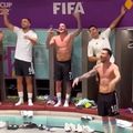 Leo Messi, sărbătorind în vestiar victoria Argentinei cu Mexic