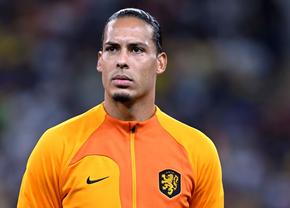 Van Dijk, pus la zid de o legendă a fotbalului olandez: „E băiat mare, trebuie să-și conducă echipa! Să-și asume mai mult" + Răspunsul fundașului
