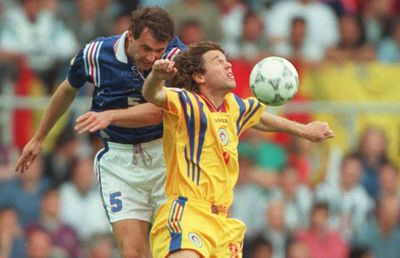 Florin Răducioiu a răbufnit în direct: „Nu îmi place Franța! Ne-au făcut țigani!” + Ce națională susține la Campionatul Mondial