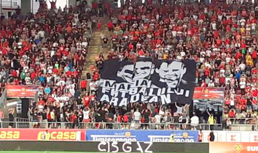 Protest al ultrașilor clubului din Liga 1 la Mondialul din Qatar: „Mafia fotbalului”
