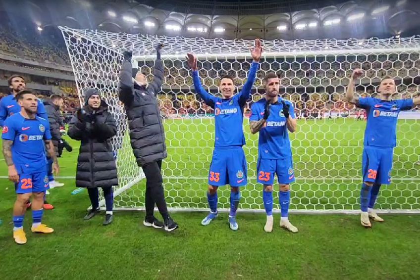 Fotbaliștii roș-albaștrilor au scandat alături de galerie și au ironizat-o pe Dinamo