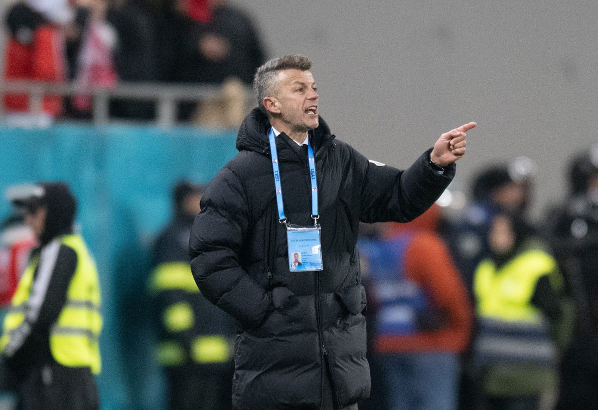 FCSB, la un pas de un eșec major » 10 cazuri celebre în care roș-albaștrii și-au luat „țeapă” la fel