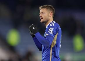 Scene ciudate în Anglia » După ce a ratat o ocazie uriașă, Jamie Vardy s-a lovit cu pumnul în față