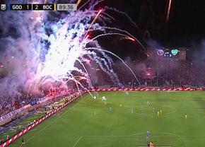 Spectacol în tribune » Fanii au făcut show în Godoy Cruz - Boca Juniors