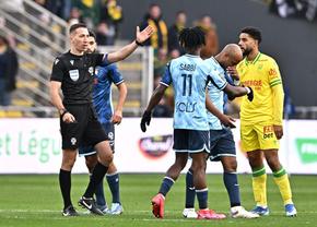Se întâmplă în Ligue 1. S-a întors după opt ani în Franța și a fost eliminat după doar două minute!