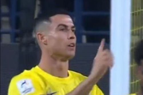 Cristiano Ronaldo (38 de ani) a oferit faza serii în meciul Al Nassr - Persepolis, din Liga Campionilor Asiei. Starul portughez i-a transmit arbitrului că nu a fost faultat, după ce acesta a indicat punctul cu VAR.