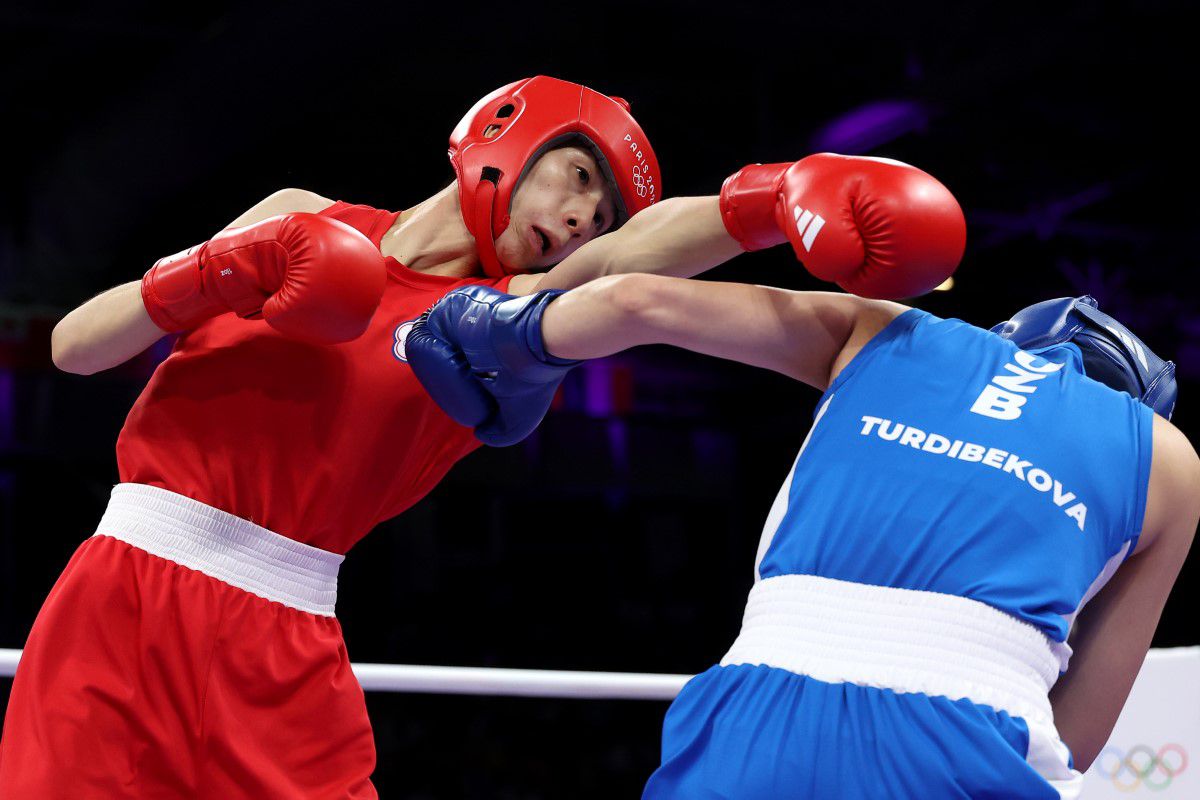 O nouă controversă în box: bănuită că ar fi bărbat, campioana olimpică s-a retras de la Cupa Mondială