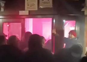 Incidente violente înaintea meciului din Ligă: doi suporteri au fost înjunghiați