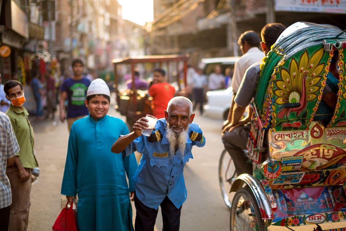 Valeriu Tița, viața în Bangladesh