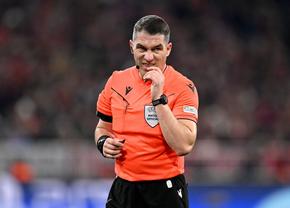 L'Equipe nu l-a iertat pe Istvan Kovacs după cartonașul roșu acordat în Bayern - PSG: „Specialist în cartonașe, fidel reputației de arbitru sever”