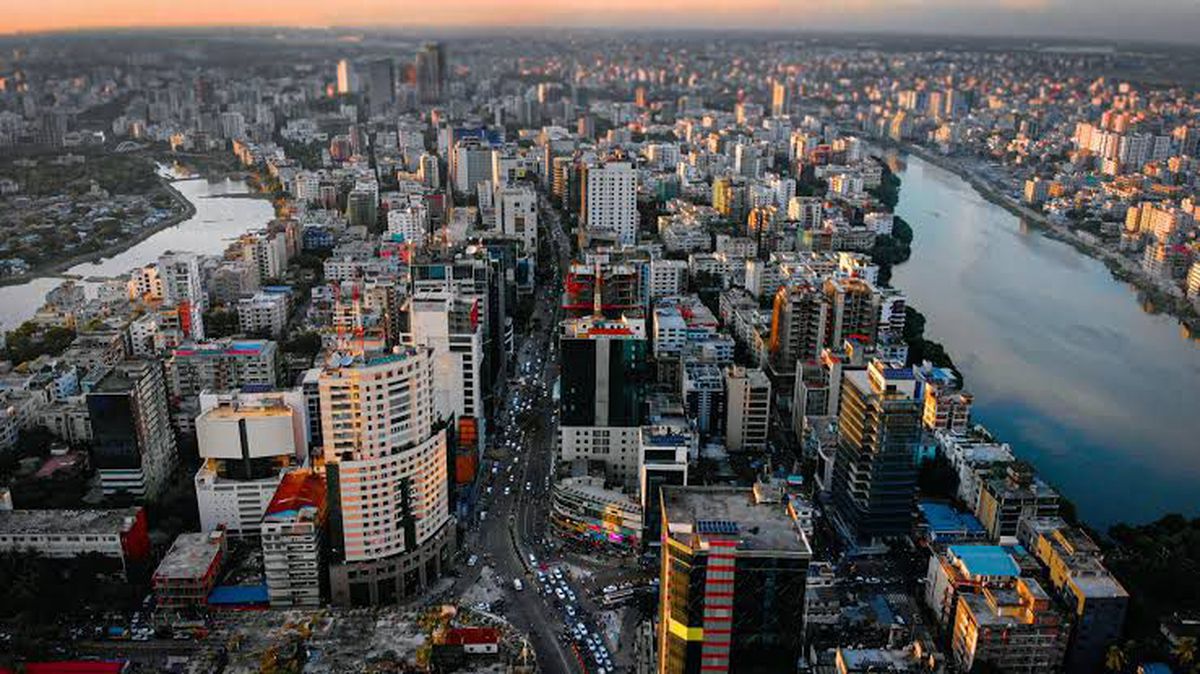 Valeriu Tița, viața în Bangladesh