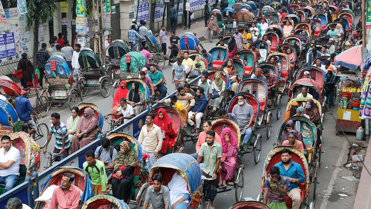 Valeriu Tița, viața în Bangladesh