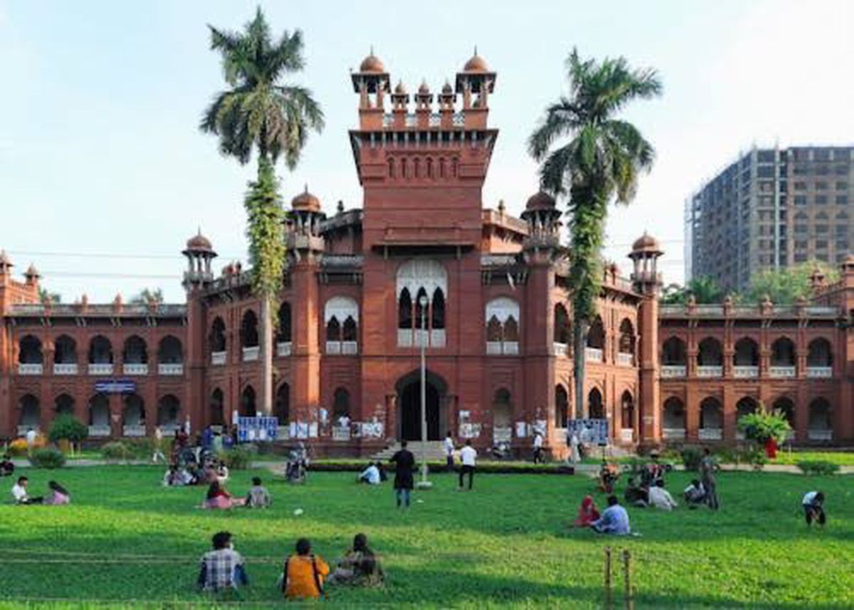 Valeriu Tița, viața în Bangladesh