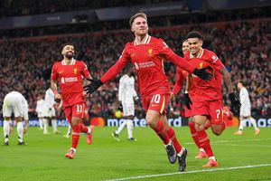 Liverpool - Real Madrid 2-0 » Au dat faliment la „Slot-Machine”. Realul a fost dominată total pe Anfield și TREMURĂ pentru calificare!