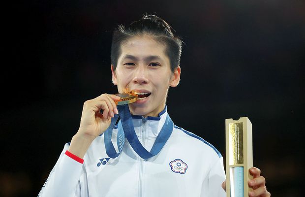 O nouă controversă în box: bănuită că ar fi bărbat, campioana olimpică s-a retras de la Cupa Mondială