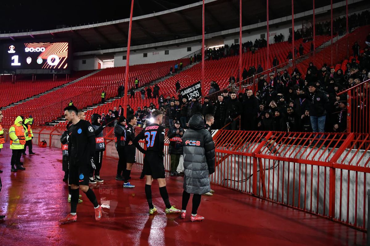 Imagini de la finalul meciului Steaua Roșie - FCSB