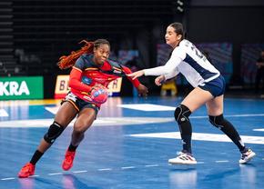 Vedeta Gloriei Bistrița a fost desemnată jucătoarea meciului în debutul fulminant al Spaniei la Campionatul Mondial