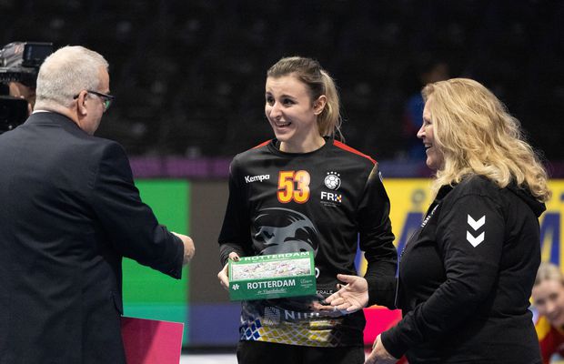 Olandezii au surprins-o pe Yuliya Dumanska » Ce cadou i-au oferit MVP-ului din România - Croația