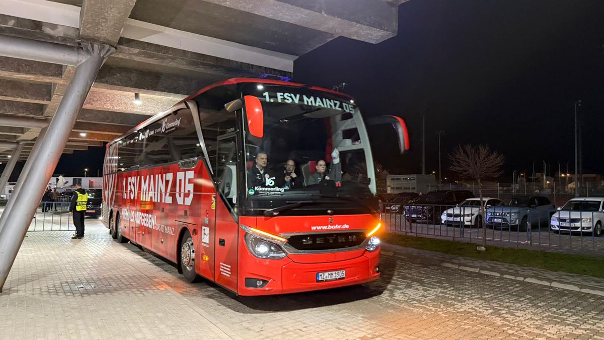 Universitatea Craiova - Mainz, imagini înaintea partidei din Conference League