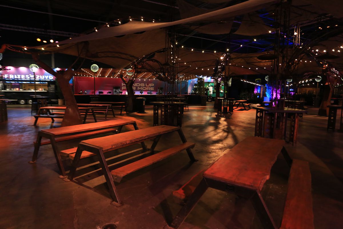 Imagini din sala Rotterdam Ahoy