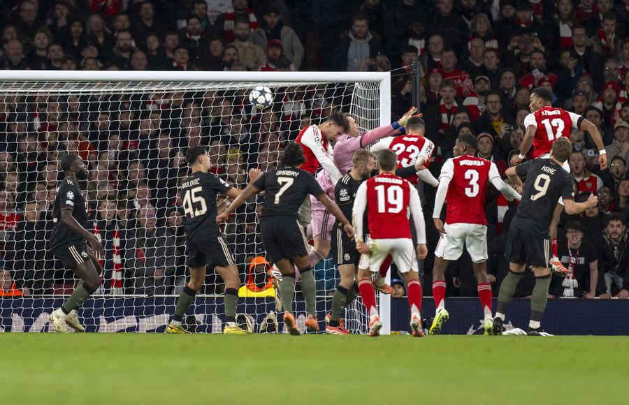 Bild îl distruge pe Manuel Neuer! Peter Schmeichel a văzut fault la primul gol