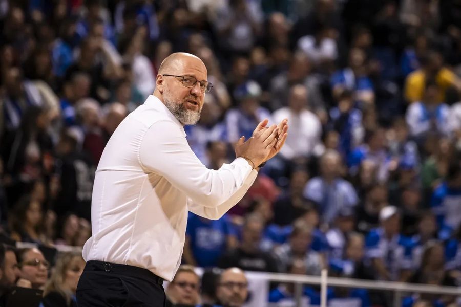 România, învinsă la scor de medaliata europeană cu bronz » Mihai Silvășan: „Obiectivul nostru e să luptăm în fiecare meci”