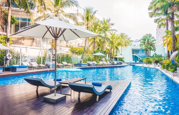 Echipamente, tratamente și greșeli de evitat în întreținerea corectă a unei piscine