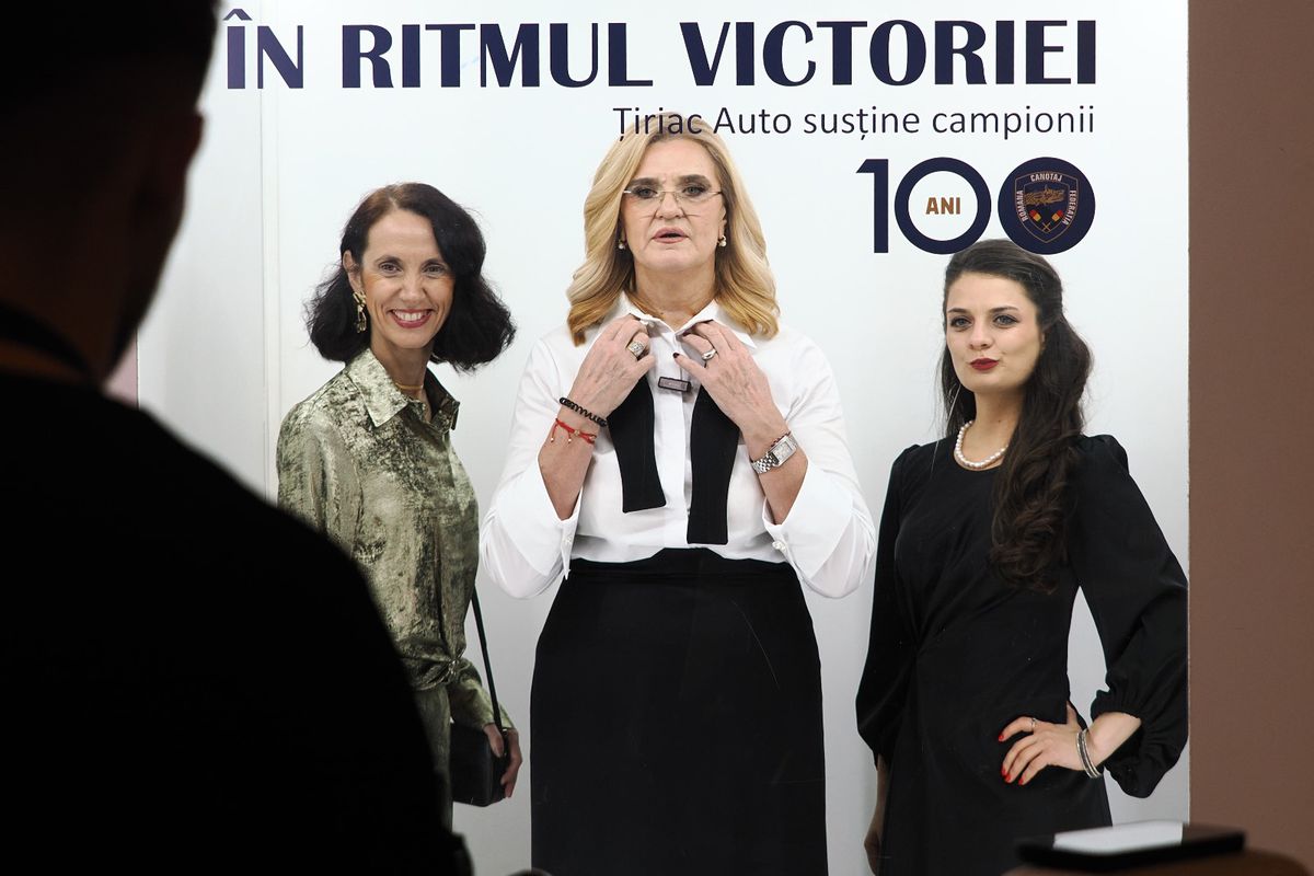 Gala Canotajului românesc a sărbătorit fastuos la Palatul Parlamentului 100 de ani de medalii, strălucire și muncă