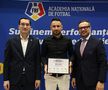 Iată a doua generație de directori sportivi care a absolvit astăzi cursurile FRF! Multe nume importante: „Extraordinar! Noi credeam că le știm pe toate”