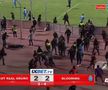 Meci BRUTAL: 17 eliminări, antrenor cu capul spart și gaze lacrimogene pe teren!