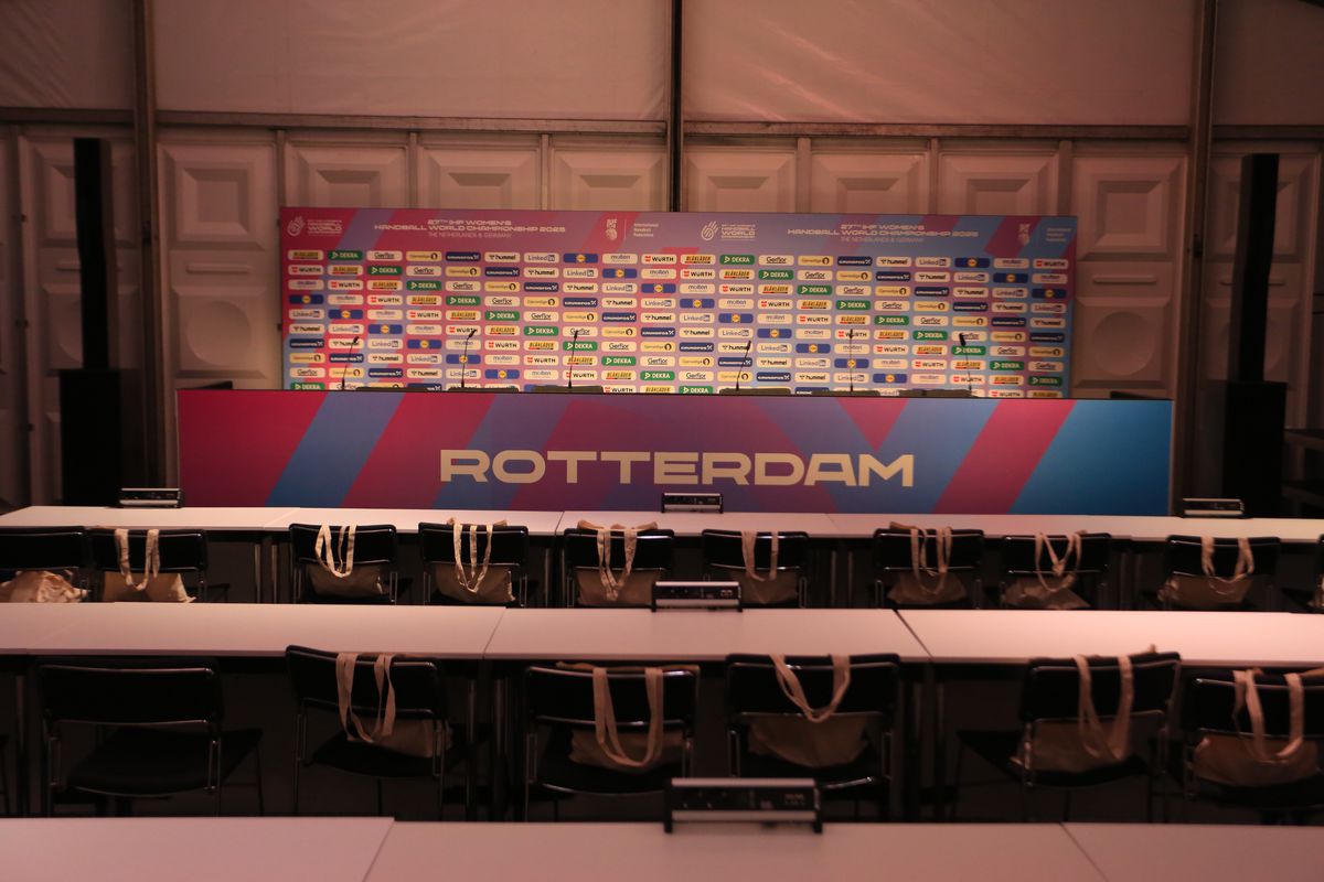 Imagini din sala Rotterdam Ahoy