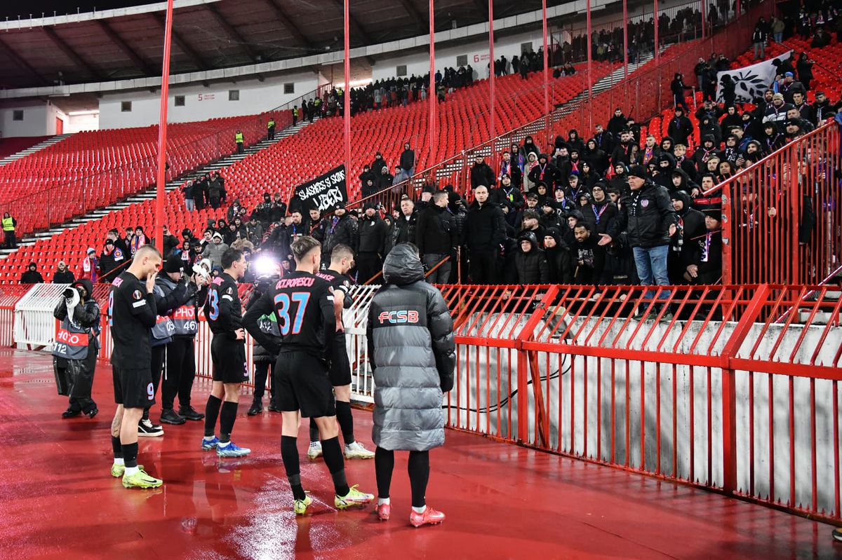 Imagini de la finalul meciului Steaua Roșie - FCSB