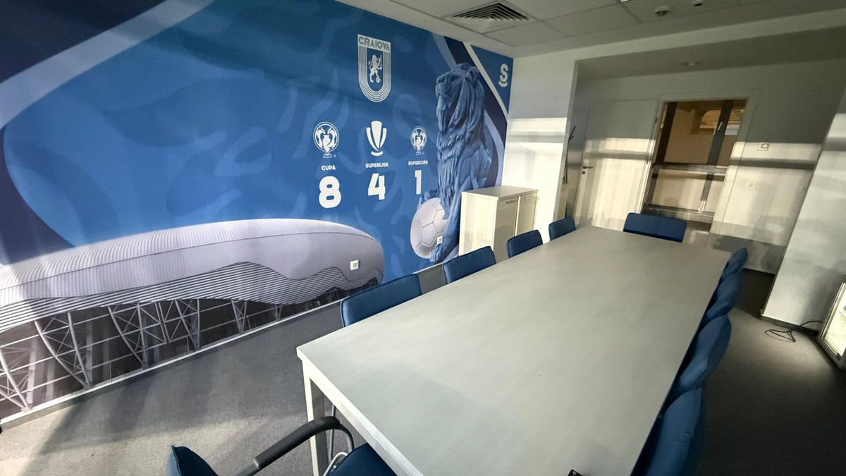 Scenografia pregătită de Universitatea Craiova la meciul cu Mainz