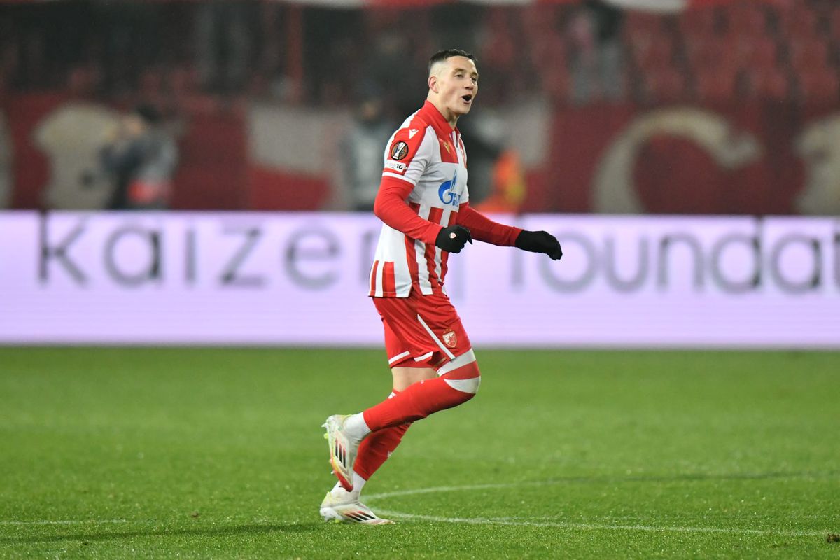 Situație și mai complicată pentru FCSB înaintea meciului decisiv cu Feyenoord » Titularul de drept va fi suspendat și nu va juca pe Arena Națională