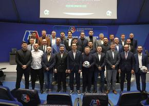 Iată a doua generație de directori sportivi care a absolvit astăzi cursurile FRF! Multe nume importante: „Extraordinar! Noi credeam că le știm pe toate”