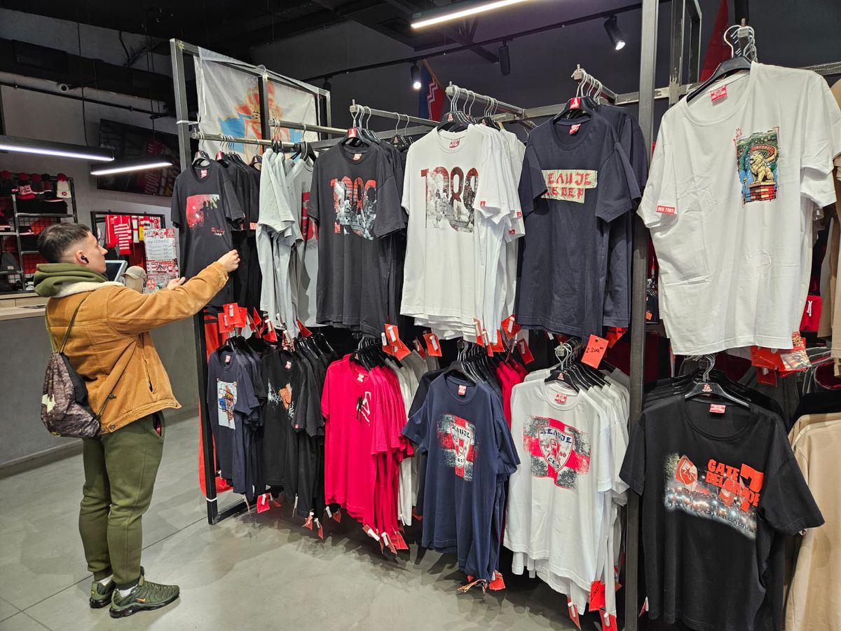 Delije - „Eroii”. Temuții ultrași ai Stelei Roșii