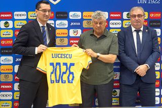 3 nume pe lista scurtă de înlocuitori ai lui Mircea Lucescu: unul este străin și antrenează în Superligă!