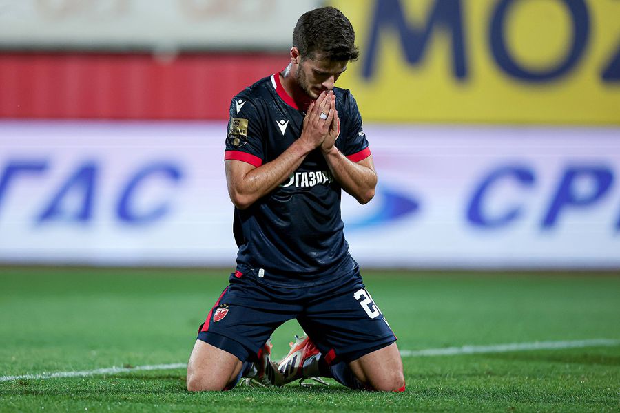 Povestea „Granitului” de Guimaraes, jucătorul cumpărat de Steaua Roșie cu o sumă la care românii nici nu se gândesc » Tomas Handel, „inginerul” care dictează ritmul infernului roșu