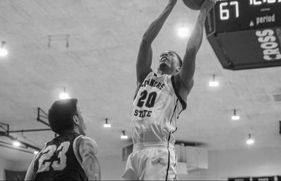 Un baschetbalist a murit după ce a suferit o leziune gravă la cap în timpul unui meci