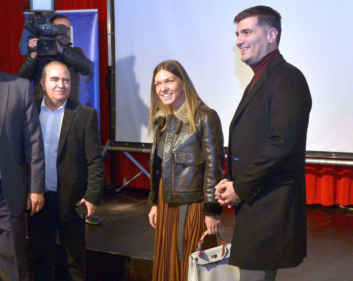 FOTO Simona Halep a surprins pe toată lumea » A luat microfonul și l-a chemat pe scenă pe Toni Iuruc