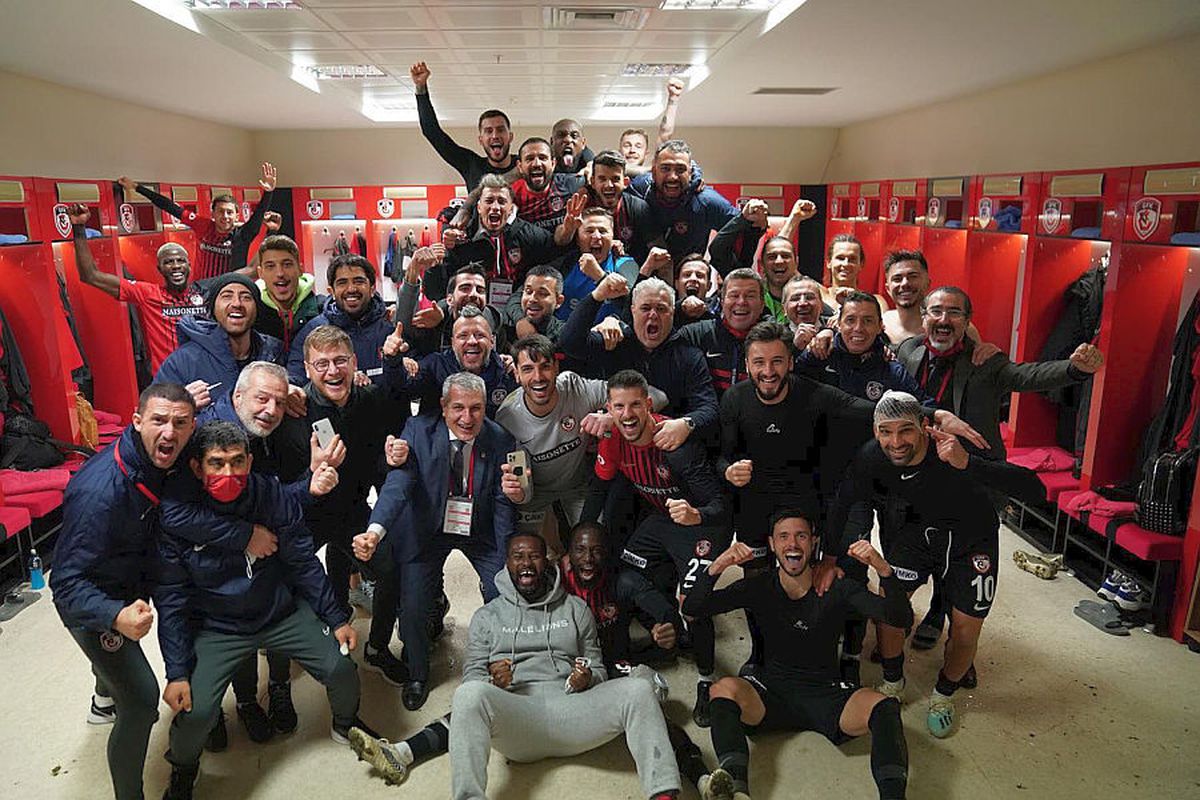 GAZIANTEP – ALANYASPOR 3-1. VIDEO + FOTO 2020 la Maxim » Șumudică și Gaziantep urcă pe 3 în Turcia, după încă o victorie spectaculoasă