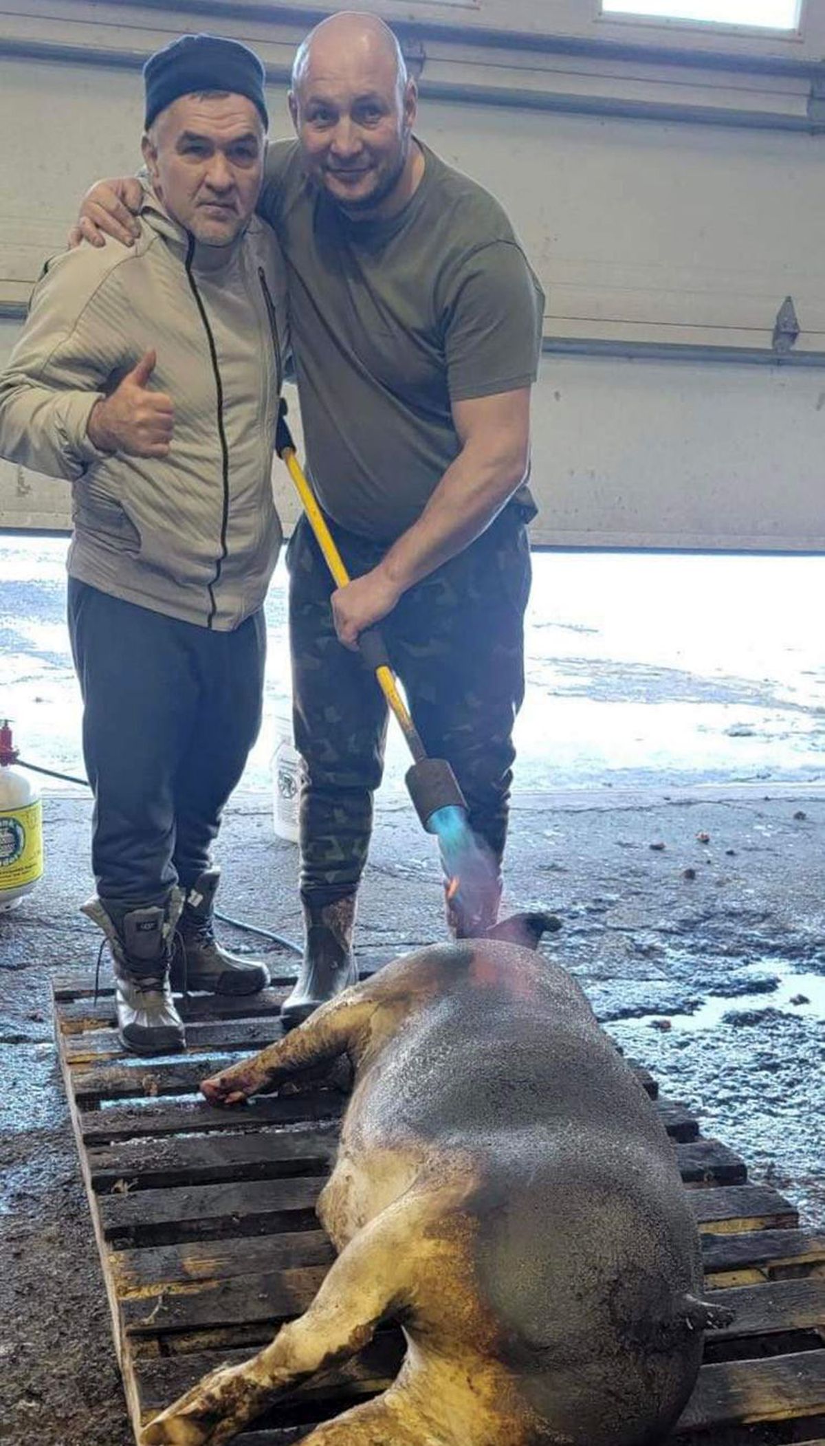 Printre amintiri, cu Moșu' » 16 fotografii vechi comentate de Doroftei în interviul acordat Gazetei: „Dau lovitura cu ele pe Facebook”