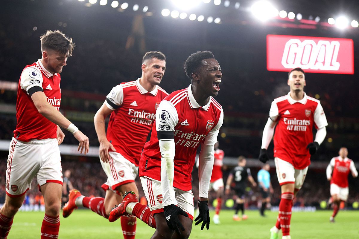 Spectacol total în Premier League de Boxing Day: 16 minute de grație pentru lider! Dramatism pe Goodison Park și record uluitor bifat de Robertson