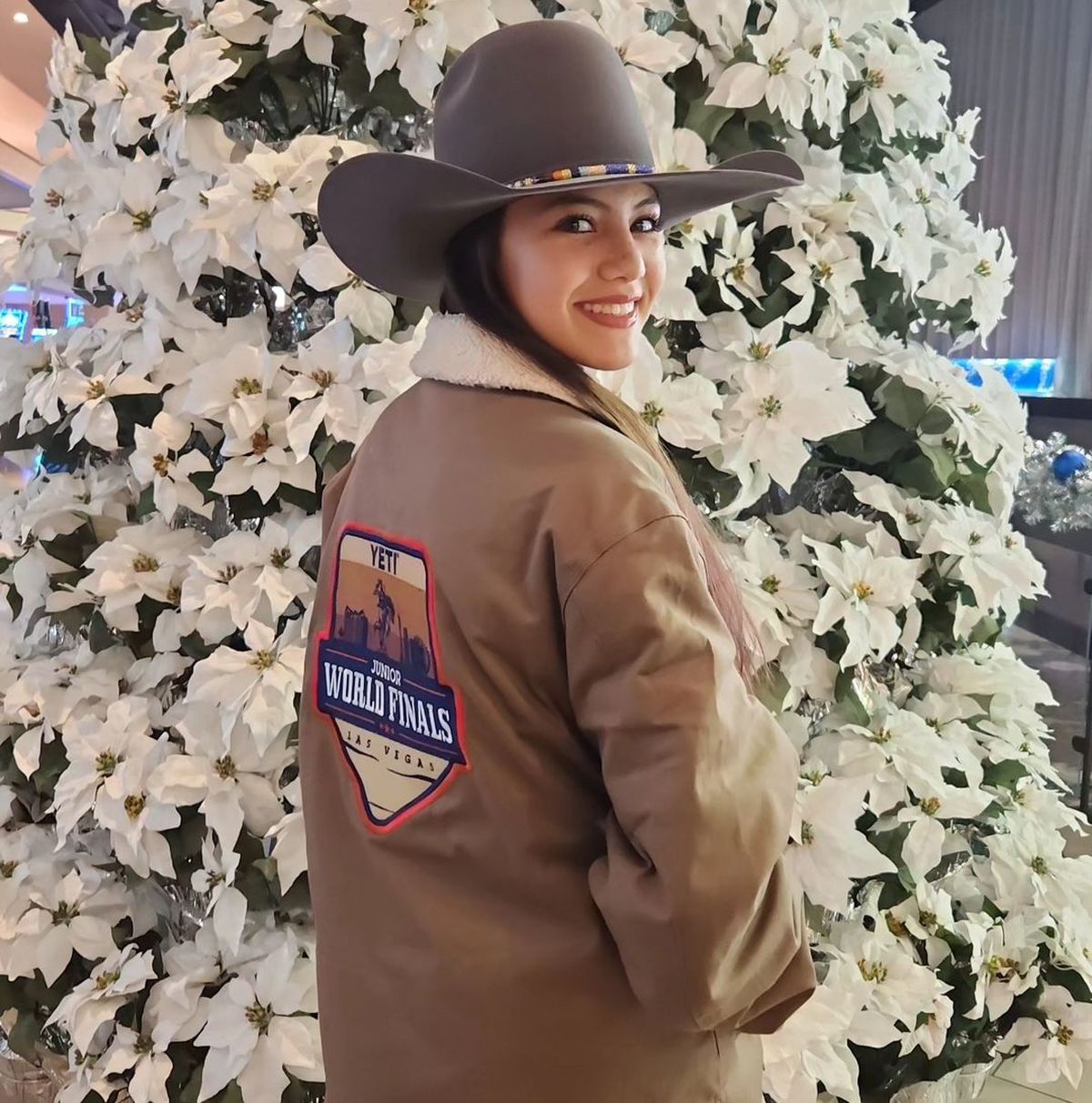 O adolescentă din SUA vrea să devină prima femeie care participă în circuitul profesionist de rodeo cu tauri