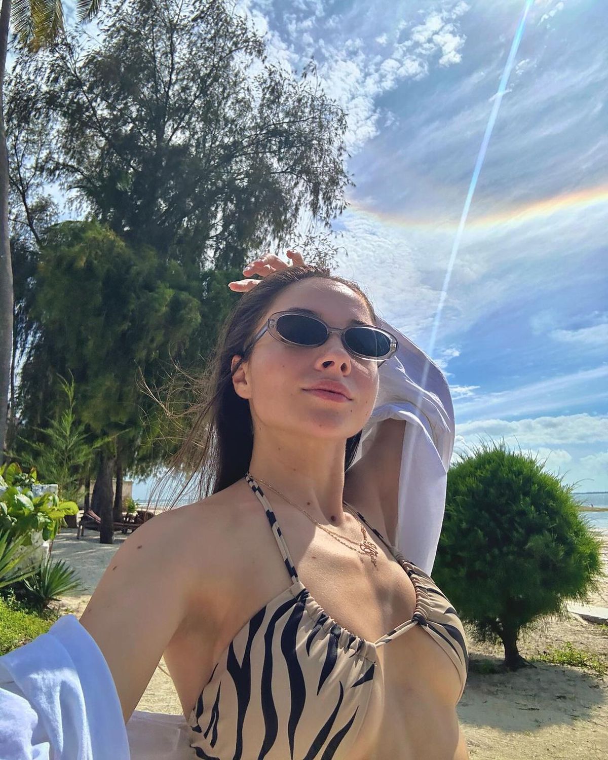 Vacanță de vis în Zanzibar pentru titularul de la FCSB și iubita lui