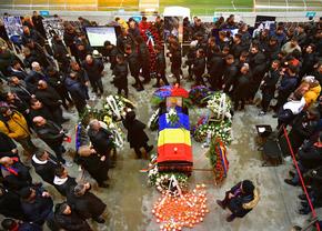Nu vă vom uita niciodată! Printre marii sportivi care au murit în 2024 se numără Helmut Duckadam sau Gheorghe Mulțescu