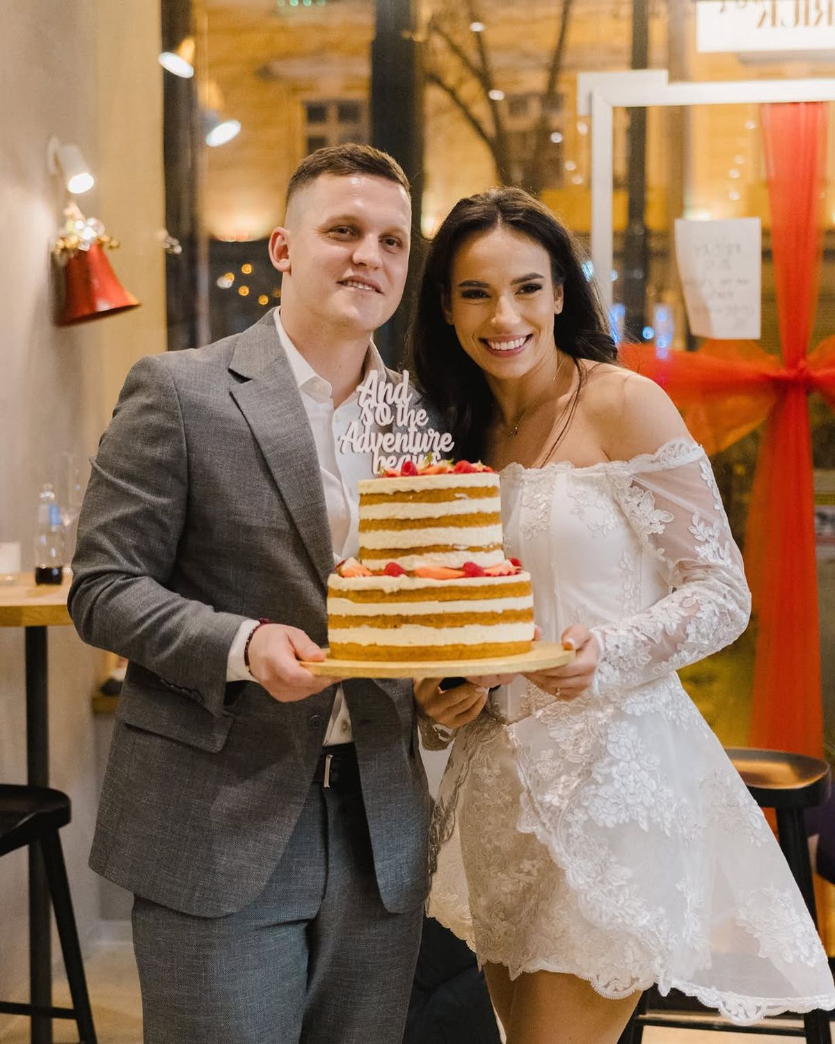 Au găsit-o într-un stadion plin! Cine a atras toate privirile la meciul naționalei de la Sibiu