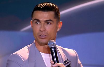 Cristiano Ronaldo a urcat pe scenă și s-a luat de organizatorii Balonului de Aur: „O spun aici, în fața tuturor!”